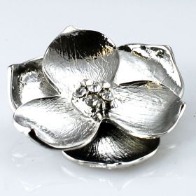 Floral brooches