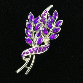 Leaf brooch