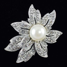 Rhinestone pearl brooch