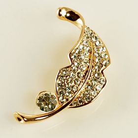 Leaf brooches