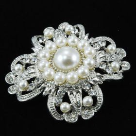 Vintage pearl brooch