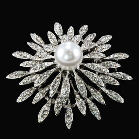 Fashion Pearl Brooch