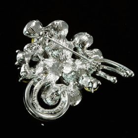 Fashion Pearl Brooch