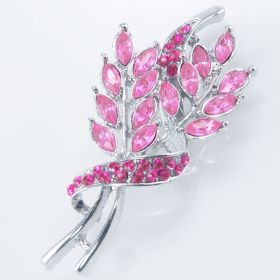 Leaf brooch