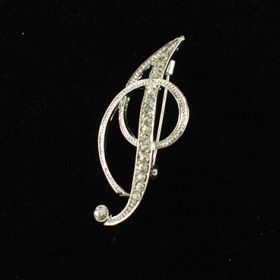 initial brooch I