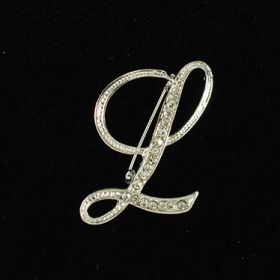 initial brooch L