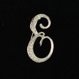 initial brooch E