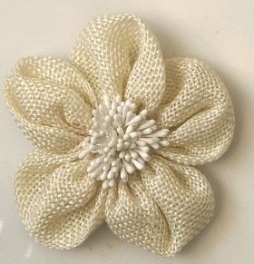 Linen Flower pin